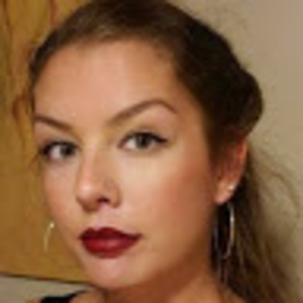 Meet your Posher, Tiffany